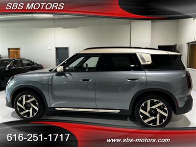 2025 MINI Countryman Cooper S ALL4   - Photo 4 - Grand Rapids, MI 49512