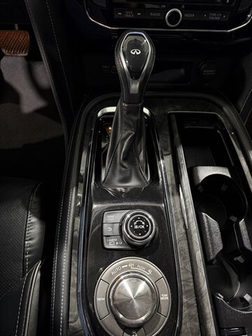 2021 INFINITI QX80 Luxe - Photo 21 - Grand Rapids, MI 49512