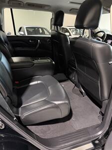 2021 INFINITI QX80 Luxe - Photo 12 - Grand Rapids, MI 49512