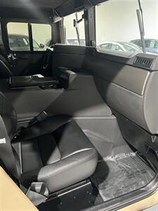 2025 AE HUMVEE H1   - Photo 8 - Grand Rapids, MI 49512