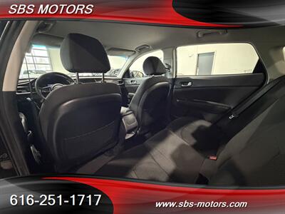 2019 Kia Optima LX - Photo 10 - Grand Rapids, MI 49512