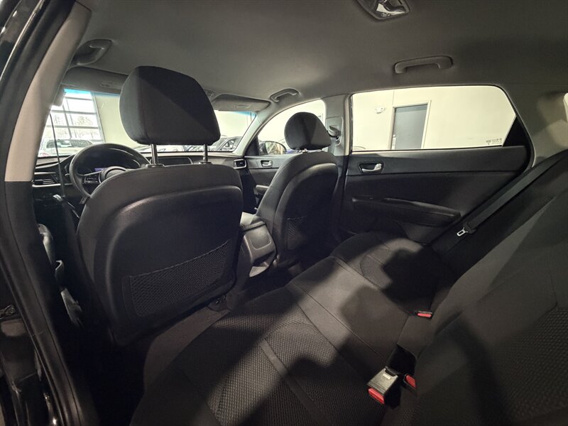 2019 Kia Optima LX - Photo 10 - Grand Rapids, MI 49512