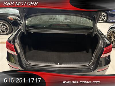 2019 Kia Optima LX - Photo 11 - Grand Rapids, MI 49512