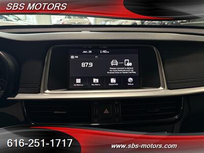 2019 Kia Optima LX - Photo 7 - Grand Rapids, MI 49512