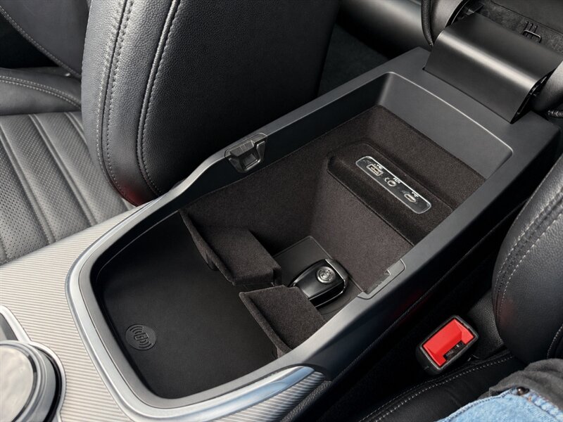2023 Alfa Romeo Stelvio Veloce - Photo 40 - Grand Rapids, MI 49512