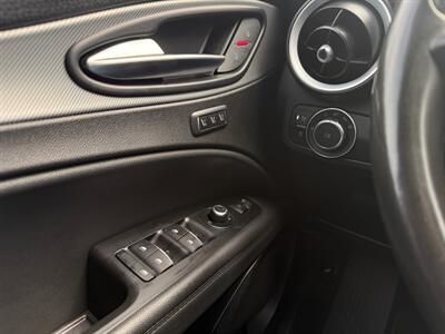 2023 Alfa Romeo Stelvio Veloce - Photo 24 - Grand Rapids, MI 49512