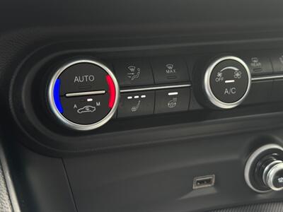 2023 Alfa Romeo Stelvio Veloce - Photo 37 - Grand Rapids, MI 49512
