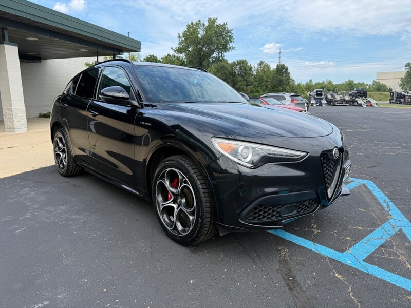 2023 Alfa Romeo Stelvio Veloce   - Photo 1 - Grand Rapids, MI 49512