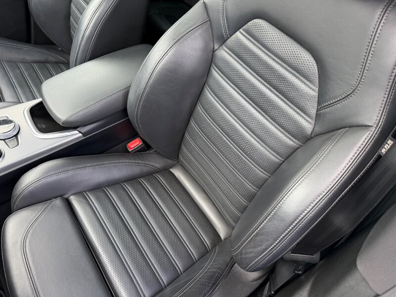 2023 Alfa Romeo Stelvio Veloce - Photo 27 - Grand Rapids, MI 49512