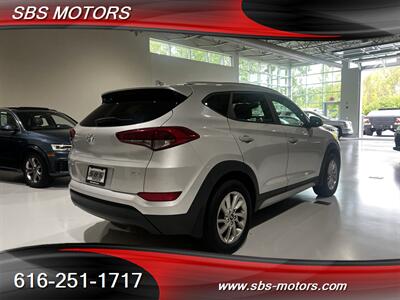 2018 Hyundai TUCSON SEL Plus - Photo 5 - Grand Rapids, MI 49512