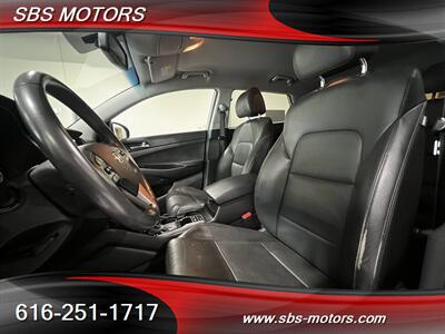 2018 Hyundai TUCSON SEL Plus - Photo 9 - Grand Rapids, MI 49512