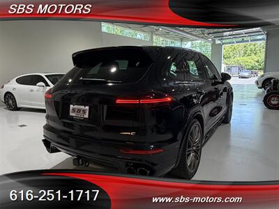 2016 Porsche Cayenne GTS   - Photo 12 - Grand Rapids, MI 49512
