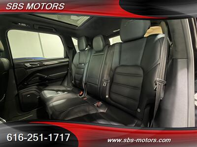 2016 Porsche Cayenne GTS   - Photo 33 - Grand Rapids, MI 49512
