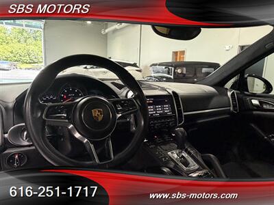2016 Porsche Cayenne GTS   - Photo 17 - Grand Rapids, MI 49512