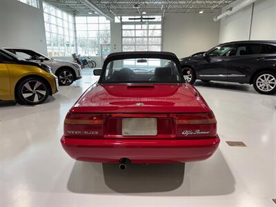 1993 Alfa Romeo Spider Veloce   - Photo 12 - Grand Rapids, MI 49512