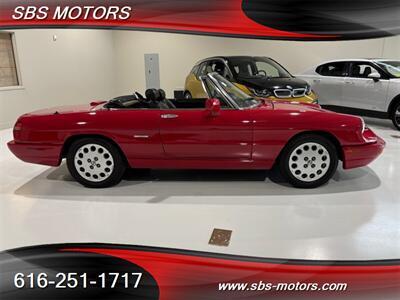 1993 Alfa Romeo Spider Veloce   - Photo 2 - Grand Rapids, MI 49512