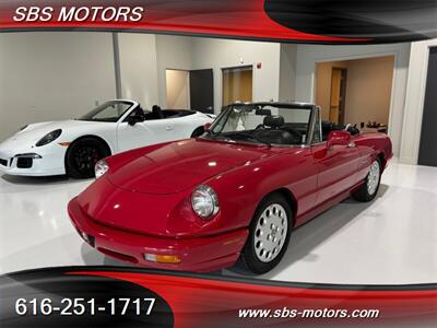 1993 Alfa Romeo Spider Veloce   - Photo 14 - Grand Rapids, MI 49512