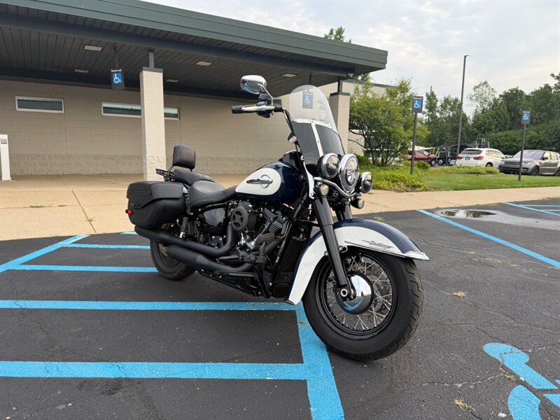 2019 Harley-Davidson Softail Heritage Classic 114   - Photo 1 - Grand Rapids, MI 49512