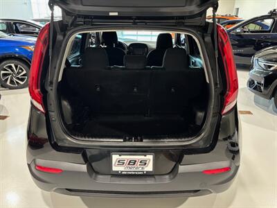 2020 Kia Soul LX   - Photo 10 - Grand Rapids, MI 49512