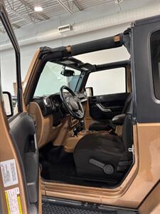 2015 Jeep Wrangler Sahara  Hard Top - Photo 16 - Grand Rapids, MI 49512