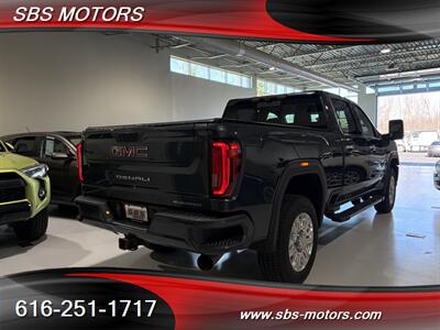 2020 GMC Sierra 3500HD Denali Duramax Diesel   - Photo 9 - Grand Rapids, MI 49512