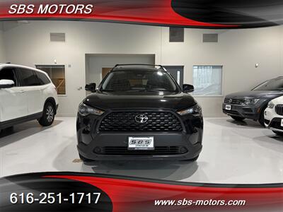 2025 Toyota Corolla Cross LE   - Photo 13 - Grand Rapids, MI 49512