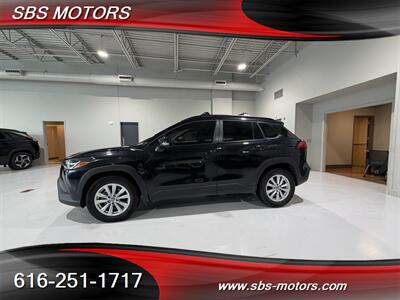 2025 Toyota Corolla Cross LE   - Photo 4 - Grand Rapids, MI 49512
