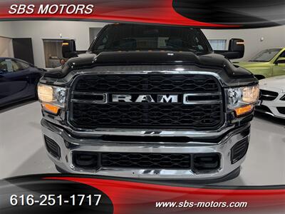 2023 RAM 3500 Tradesman   - Photo 3 - Grand Rapids, MI 49512