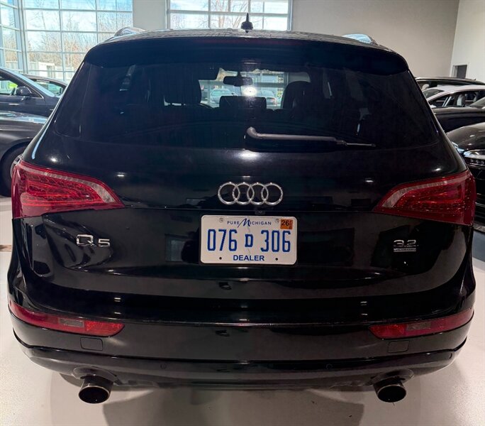 2010 Audi Q5 3.2 quattro Premium Plus - Photo 4 - Grand Rapids, MI 49512