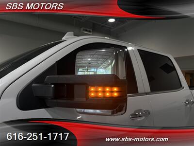 2017 Chevrolet Silverado 2500HD High Country - Photo 12 - Grand Rapids, MI 49512