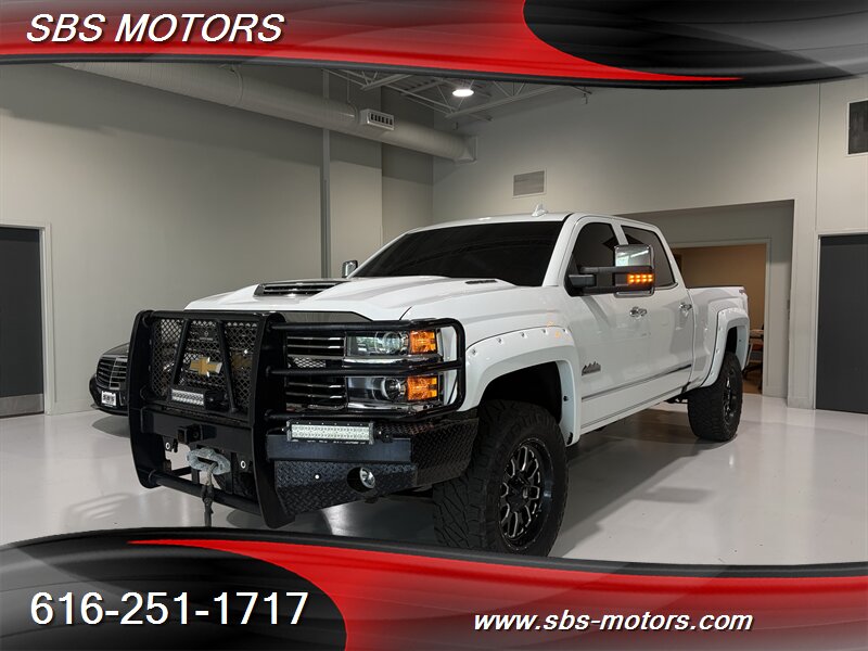 2017 Chevrolet Silverado 2500HD High Country - Photo 6 - Grand Rapids, MI 49512