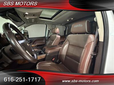 2017 Chevrolet Silverado 2500HD High Country - Photo 28 - Grand Rapids, MI 49512