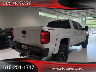 2017 Chevrolet Silverado 2500HD High Country - Photo 19 - Grand Rapids, MI 49512
