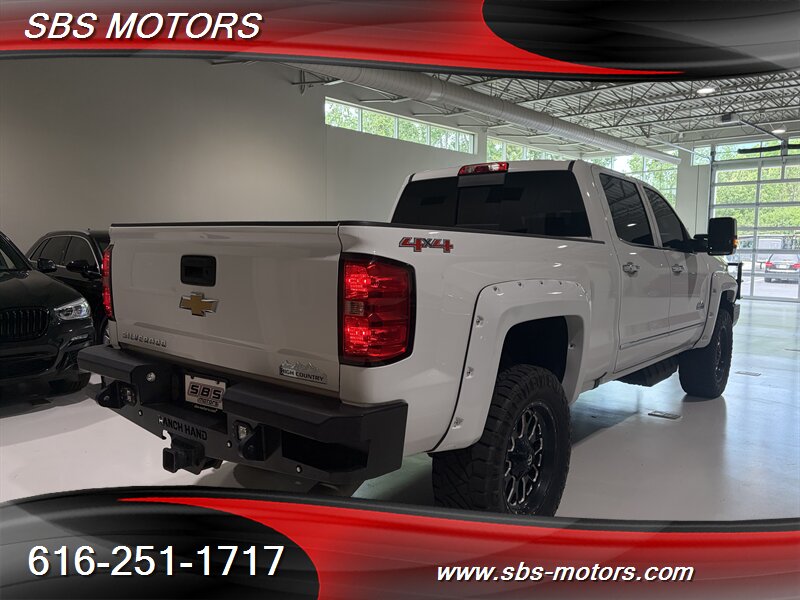 2017 Chevrolet Silverado 2500HD High Country - Photo 19 - Grand Rapids, MI 49512