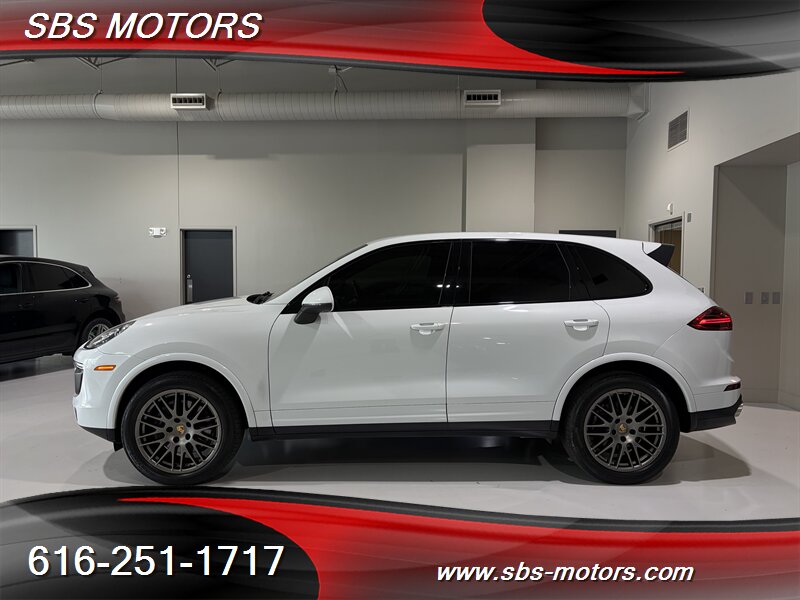 2017 Porsche Cayenne Platinum Edition - Photo 3 - Grand Rapids, MI 49512