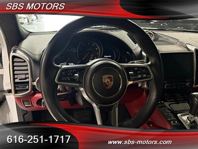 2017 Porsche Cayenne Platinum Edition - Photo 12 - Grand Rapids, MI 49512