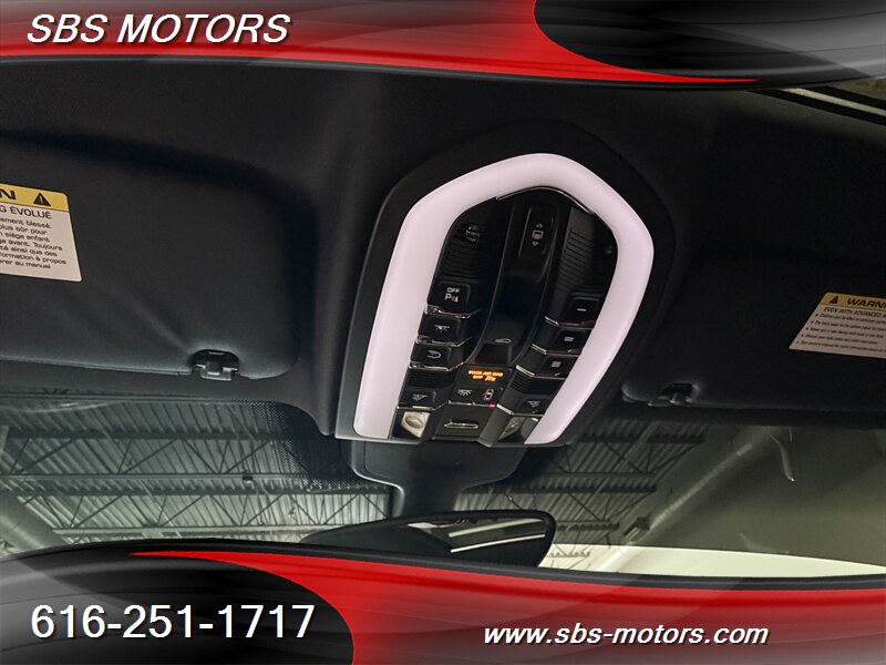 2017 Porsche Cayenne Platinum Edition - Photo 14 - Grand Rapids, MI 49512
