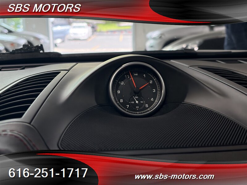 2017 Porsche Cayenne Platinum Edition - Photo 20 - Grand Rapids, MI 49512