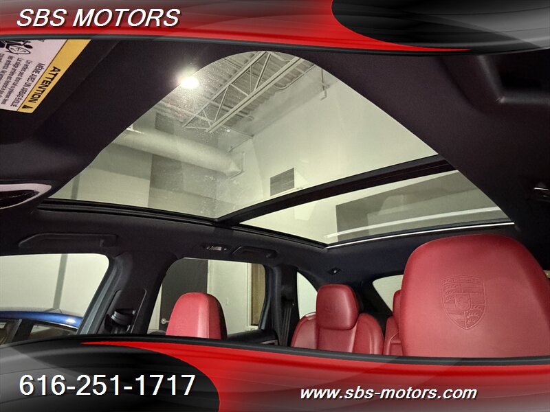 2017 Porsche Cayenne Platinum Edition - Photo 15 - Grand Rapids, MI 49512