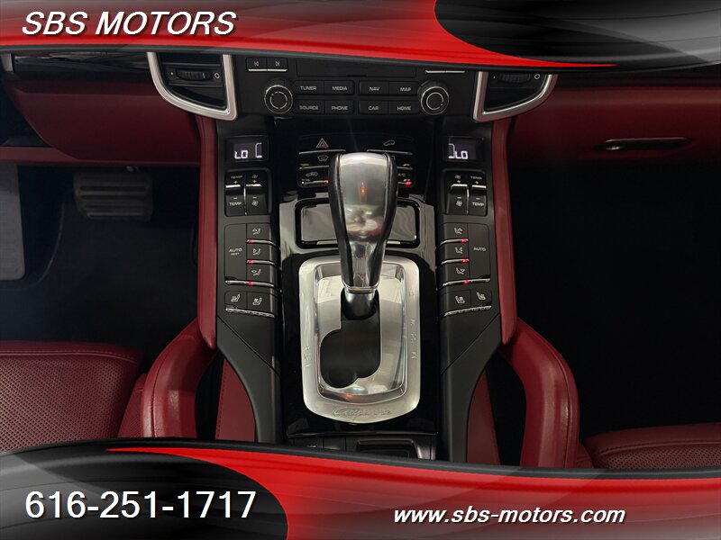 2017 Porsche Cayenne Platinum Edition - Photo 17 - Grand Rapids, MI 49512