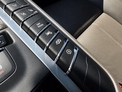2017 Porsche Macan GTS - Photo 41 - Grand Rapids, MI 49512