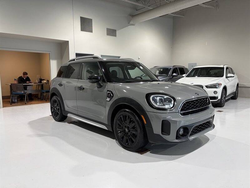 2021 MINI Countryman S's photo