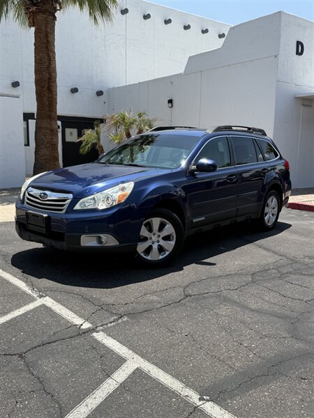 2011 Subaru Outback 2.5i Premium - Photo 1 - Phoenix, AZ 85051