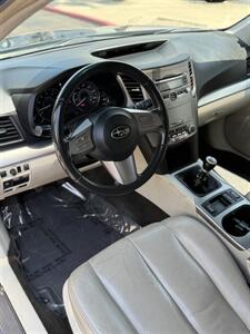 2011 Subaru Outback 2.5i Premium   - Photo 7 - Phoenix, AZ 85051