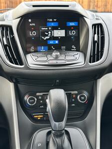 2016 Ford Escape SE   - Photo 21 - Denver, CO 80231