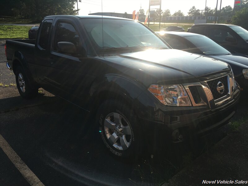 2012 Nissan Frontier SV  