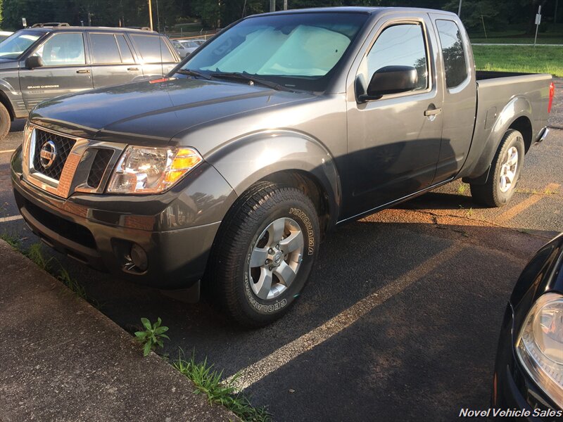 2012 Nissan Frontier SV  