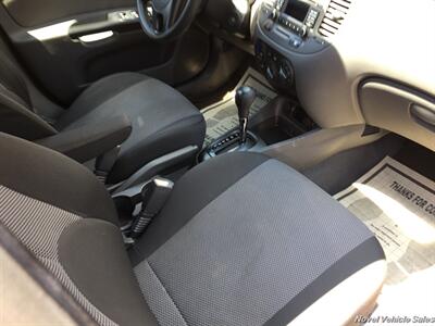 2010 Kia Rio LX   - Photo 12 - Homer, GA 30547