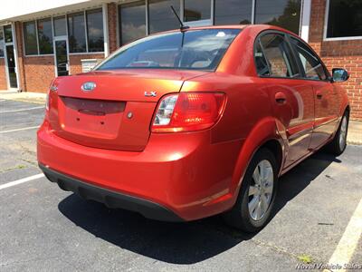 2010 Kia Rio LX   - Photo 3 - Homer, GA 30547