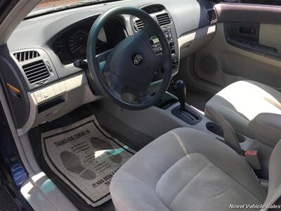 2006 Kia Spectra EX   - Photo 6 - Homer, GA 30547